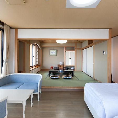 Matsuura Hotel Saiki Eksteriør billede