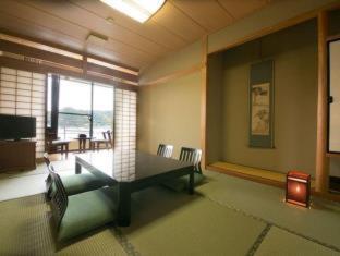 Matsuura Hotel Saiki Værelse billede
